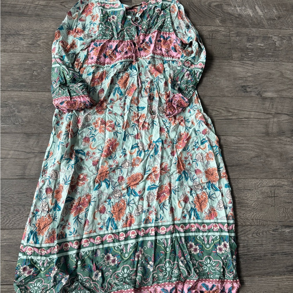 Floral Patterned Dress with Tie Neck - Picture 4 of 5
